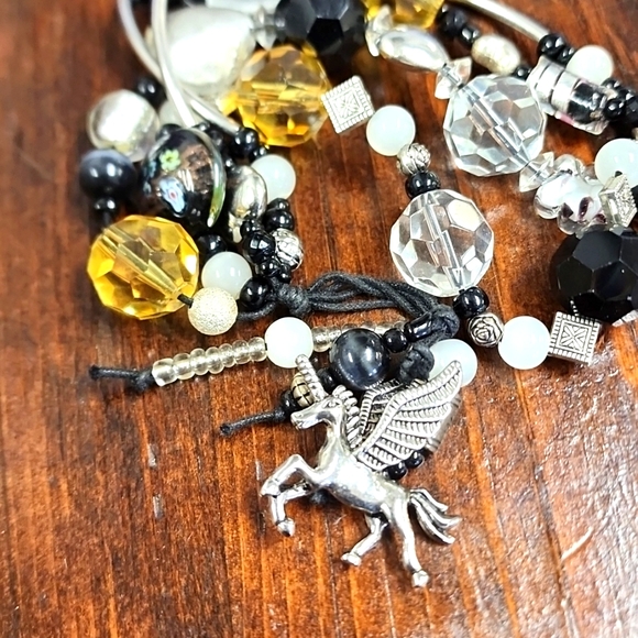 Chunky Pegasus glass bead galore super loaded in new condition ✨️ - Picture 3 of 5